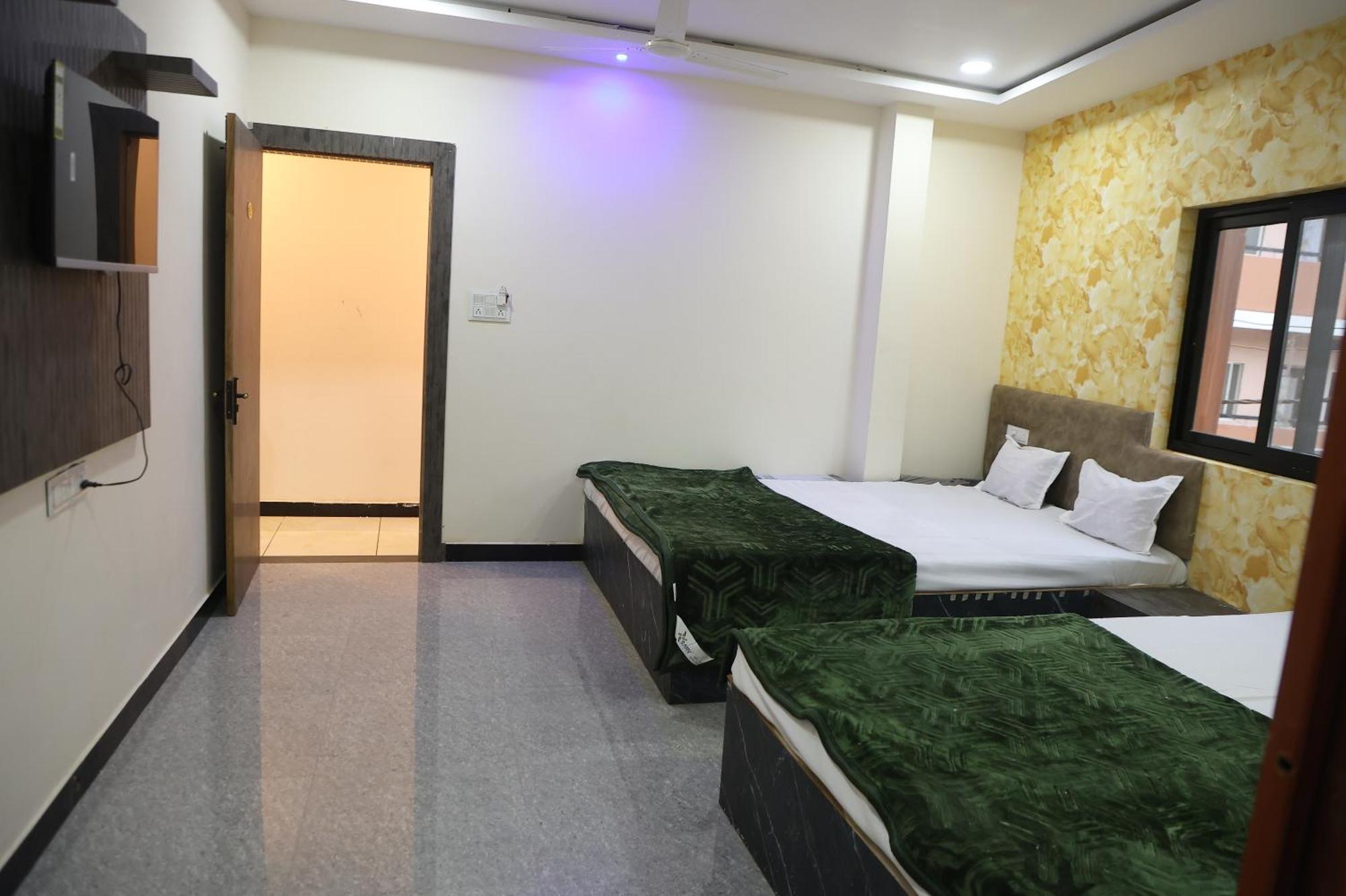 Hotel Somnath Inn Ujjain Kamer foto